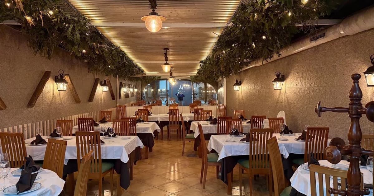 Full-page screenshot of the Brasa Mar website